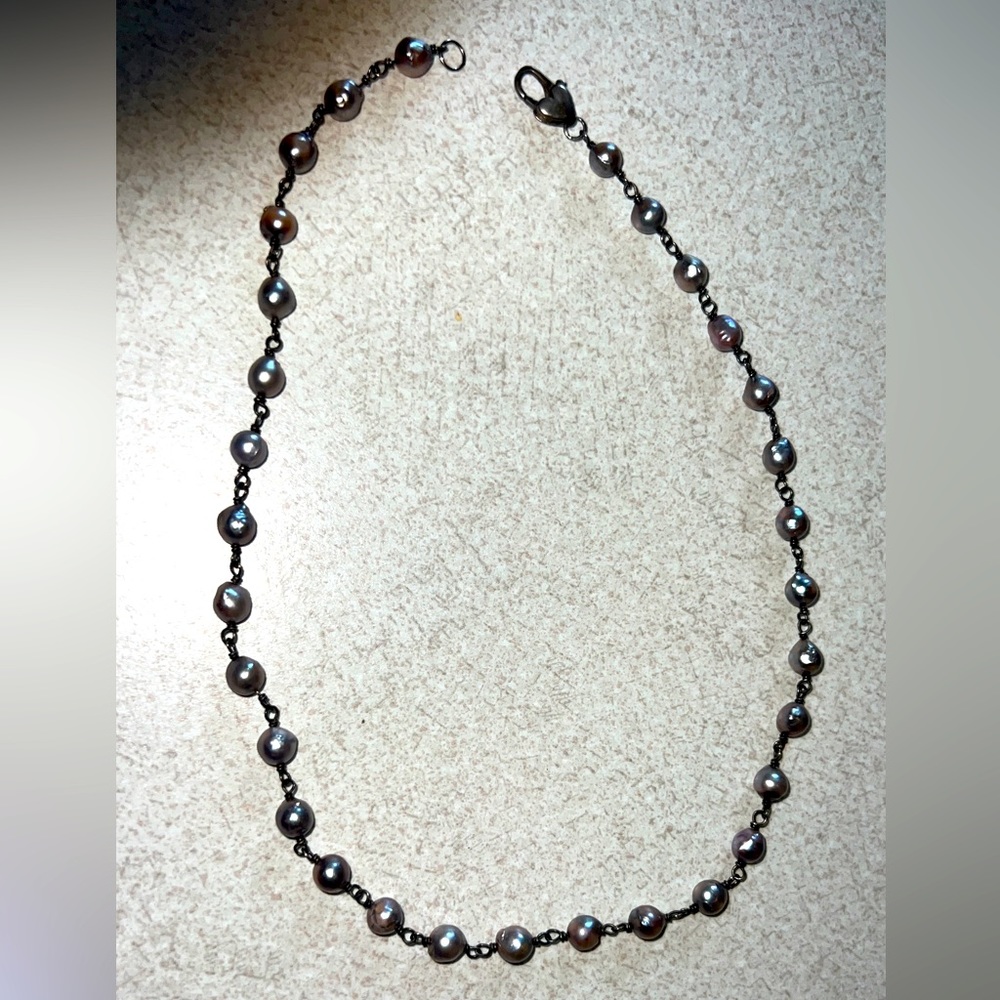 Grey pearl necklace